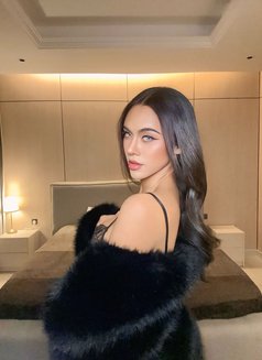 Ginalimzzz - Transsexual escort in Riyadh Photo 9 of 9