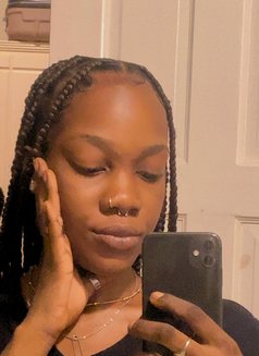 Ginger Bread🫚 - Intérprete de adultos in Barbados Photo 1 of 3