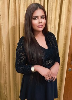 Gini Hot - Acompañantes transexual in Bangalore Photo 4 of 8