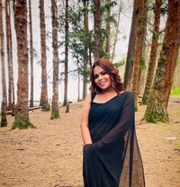 Gini - Transsexual escort in Bangalore