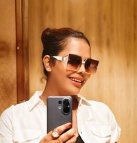 Gini - Transsexual escort in Bangalore