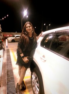 Gini - Transsexual escort in Ahmedabad Photo 27 of 30