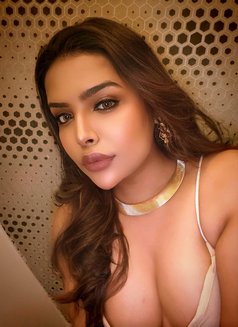 Gini - Transsexual escort in Bangalore Photo 21 of 30