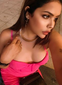 Gini - Transsexual escort in Bangalore Photo 27 of 30
