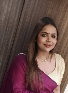 Gini - Transsexual escort in Bangalore Photo 2 of 30