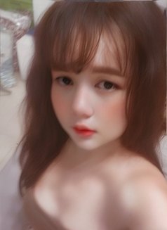 Ginny Gang - escort agency in Al Manama Photo 3 of 8