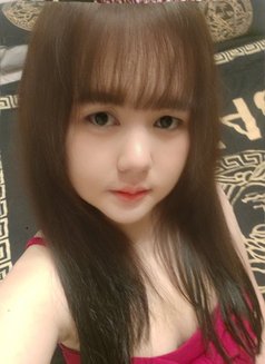 Ginny Gang - escort agency in Al Manama Photo 4 of 8