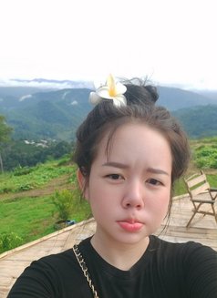 Ginny Gang - escort agency in Al Manama Photo 6 of 8