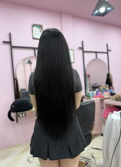 Ginny Gang - escort agency in Al Manama Photo 8 of 8