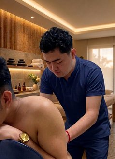 GINO - Male escort in Cebu City Photo 5 of 6
