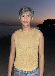 Gio - Male escort in Makati City Photo 8 of 8