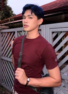 Gio - Male escort in Makati City Photo 7 of 7