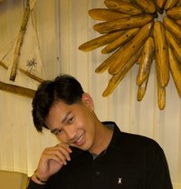Gio - Male escort in Makati City