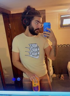 Gio - Male escort in Beirut Photo 11 of 11