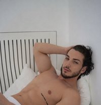 Gior - masseur in Dubai