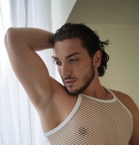 Gior - masseur in Dubai