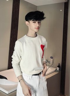 Giorgio - Male escort in Jakarta Photo 1 of 8
