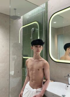 Giorgio - Male escort in Jakarta Photo 4 of 8