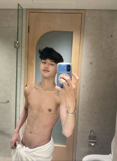 Giorgio - Male escort in Jakarta Photo 8 of 8