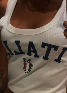 Giovanna 🇮🇹 - puta in Abu Dhabi Photo 21 of 22