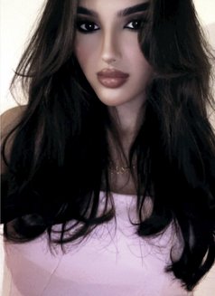 Giovanna - escort in Khobar Photo 13 of 13