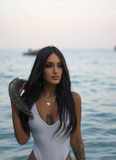 Giovanna - escort in Riyadh Photo 23 of 27