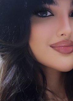 Giovanna - escort in Jeddah Photo 19 of 25
