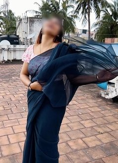 Girija independent Tamil Serial Actress - escort in Dubai Photo 11 of 17