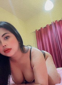 Girl Available outcall - puta in Al Sohar Photo 1 of 30