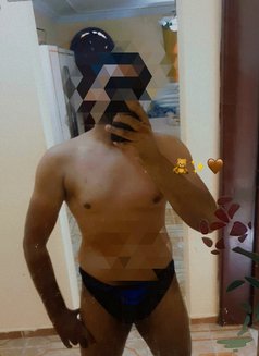 Girl hunter - Acompañantes transexual in Muscat Photo 2 of 6