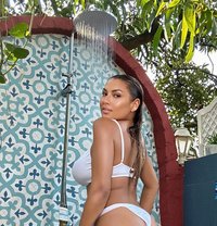 Ava 🇬🇧 - companion in Hanoi