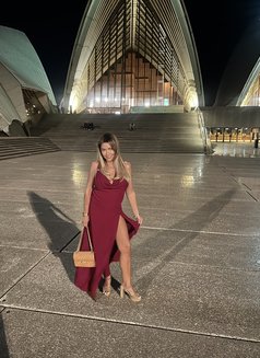 Girlfriend Experience Ava Green 🇬🇧 - companion in Mumbai Photo 13 of 15