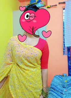 Girls Available - escort agency in Bangalore Photo 3 of 4