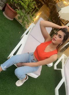 Maya - escort agency in Beirut Photo 1 of 2