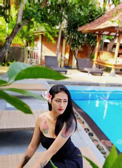 Gisell - escort in Bali Photo 6 of 8