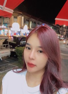 Gisell - escort in Singapore Photo 6 of 7