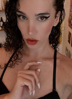 Giselle - Transsexual escort in Amsterdam Photo 4 of 30