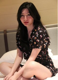 Giselle - Transsexual escort in Singapore Photo 4 of 9