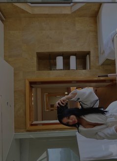 Giselle Évangeline - puta in Dubai Photo 7 of 16