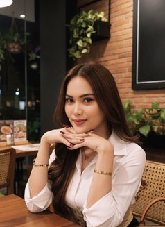 Giselle - escort in Jakarta Photo 5 of 8