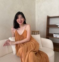 Giselle - Transsexual escort in Singapore Photo 11 of 17