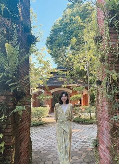 Giselle - Transsexual escort in Singapore Photo 16 of 17