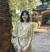 Giselle - Transsexual escort in Singapore