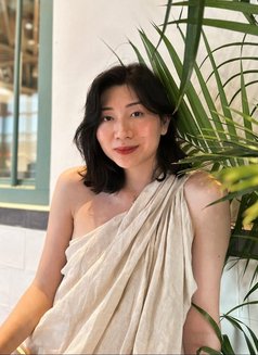 Giselle - Transsexual escort in Singapore Photo 10 of 12