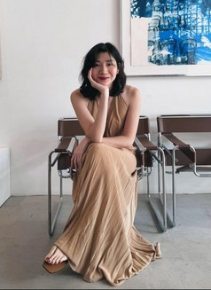 Giselle - Transsexual escort in Singapore Photo 8 of 8