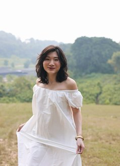 Giselle - Transsexual escort in Singapore Photo 14 of 17