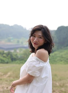 Giselle - Transsexual escort in Singapore Photo 16 of 17