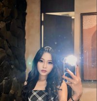 Gishela - escort in Singapore Photo 1 of 14