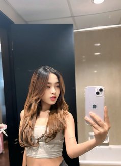 Gishela - puta in Jakarta Photo 15 of 19