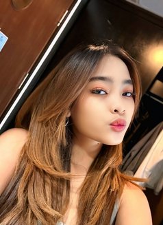 Gishela - puta in Jakarta Photo 19 of 19